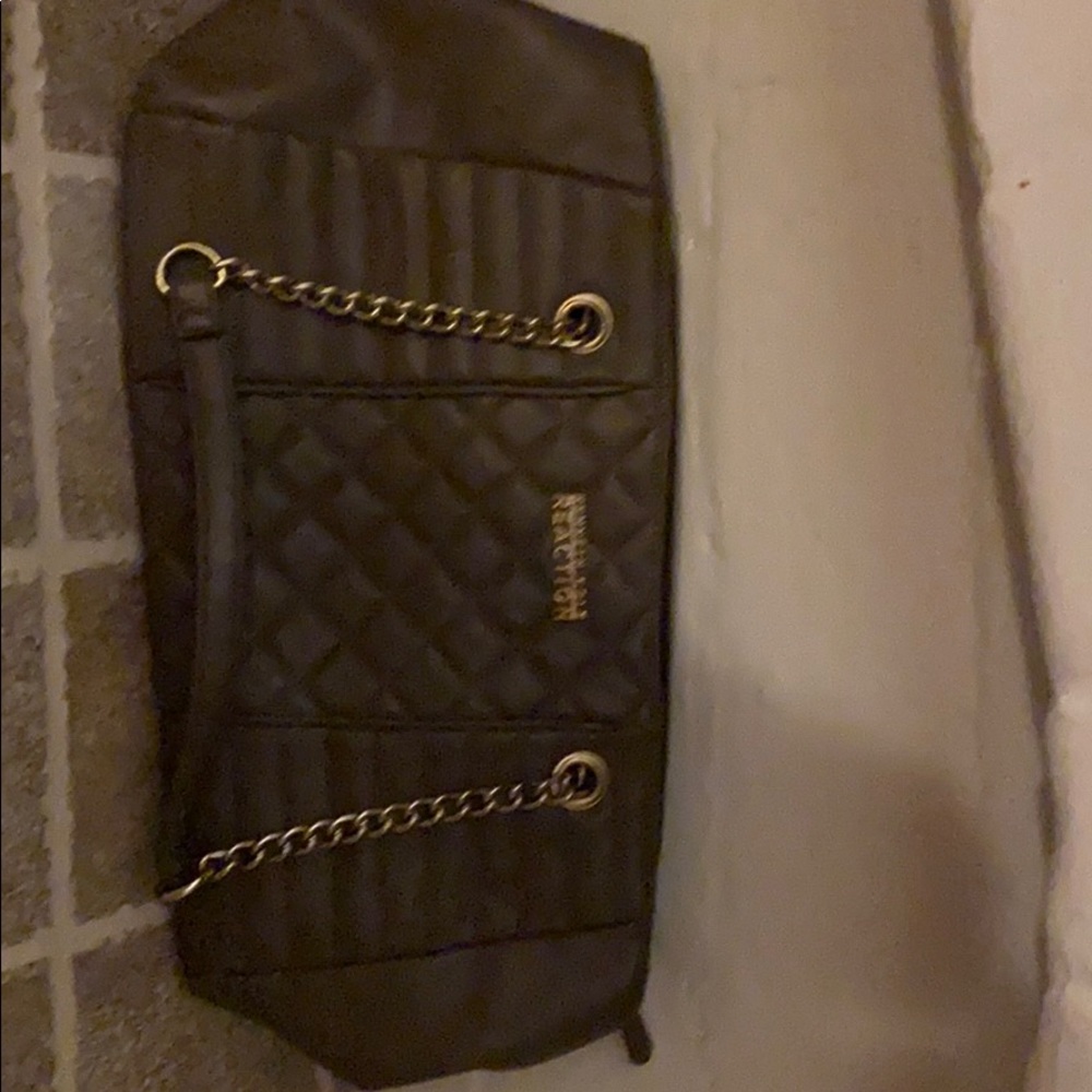 Gray Kenneth Cole reaction purse